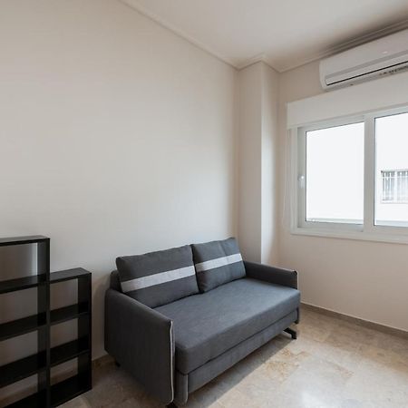 Spacious And Peaceful Apartment For 10 Guests! アテネ エクステリア 写真
